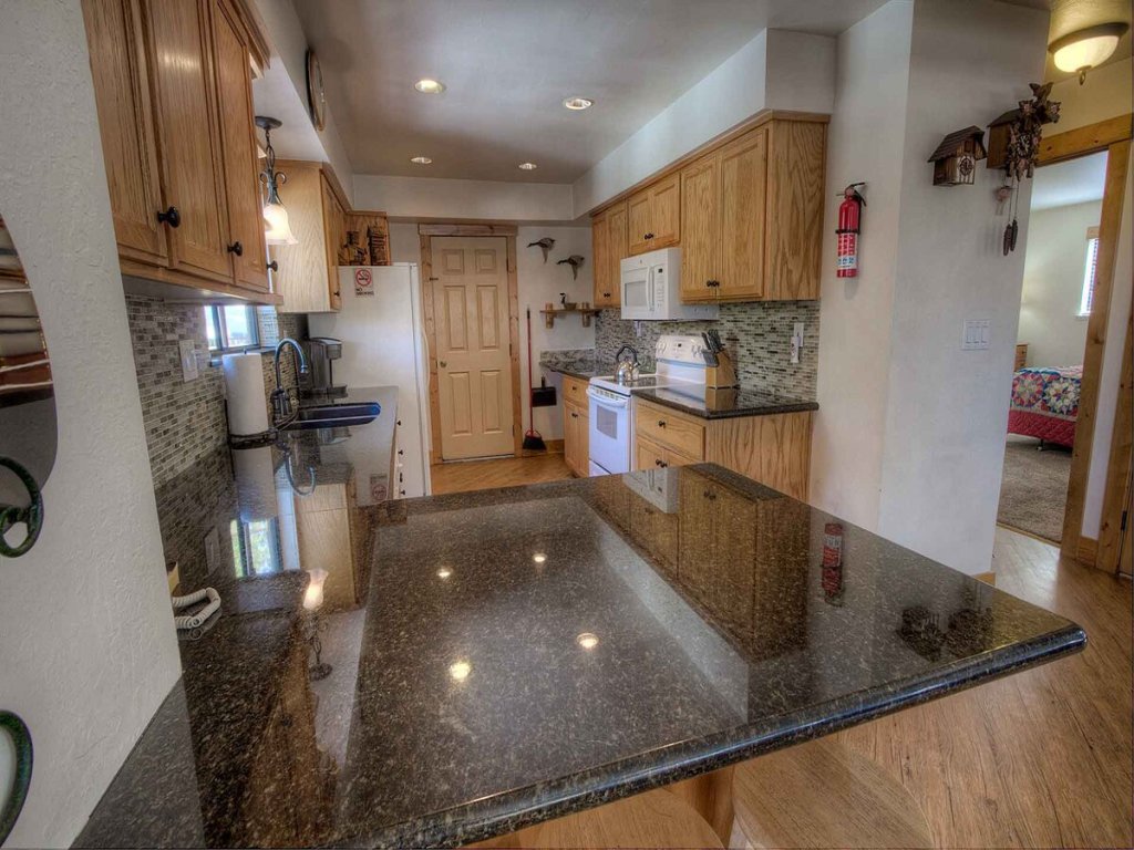 HCH1217 - Pinehill Ponderosa Vacation Rental in California - RedAwning
