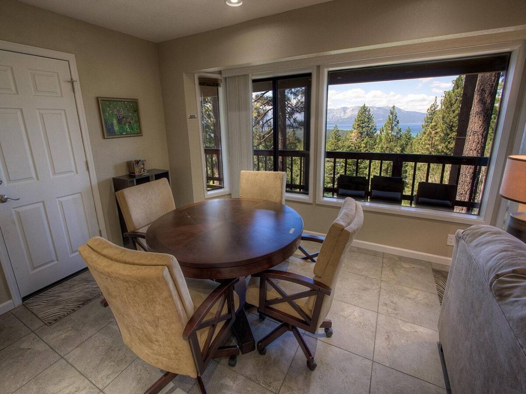 HCH1221 - Tahoe Bonoff Venture Vacation Rental in California - RedAwning