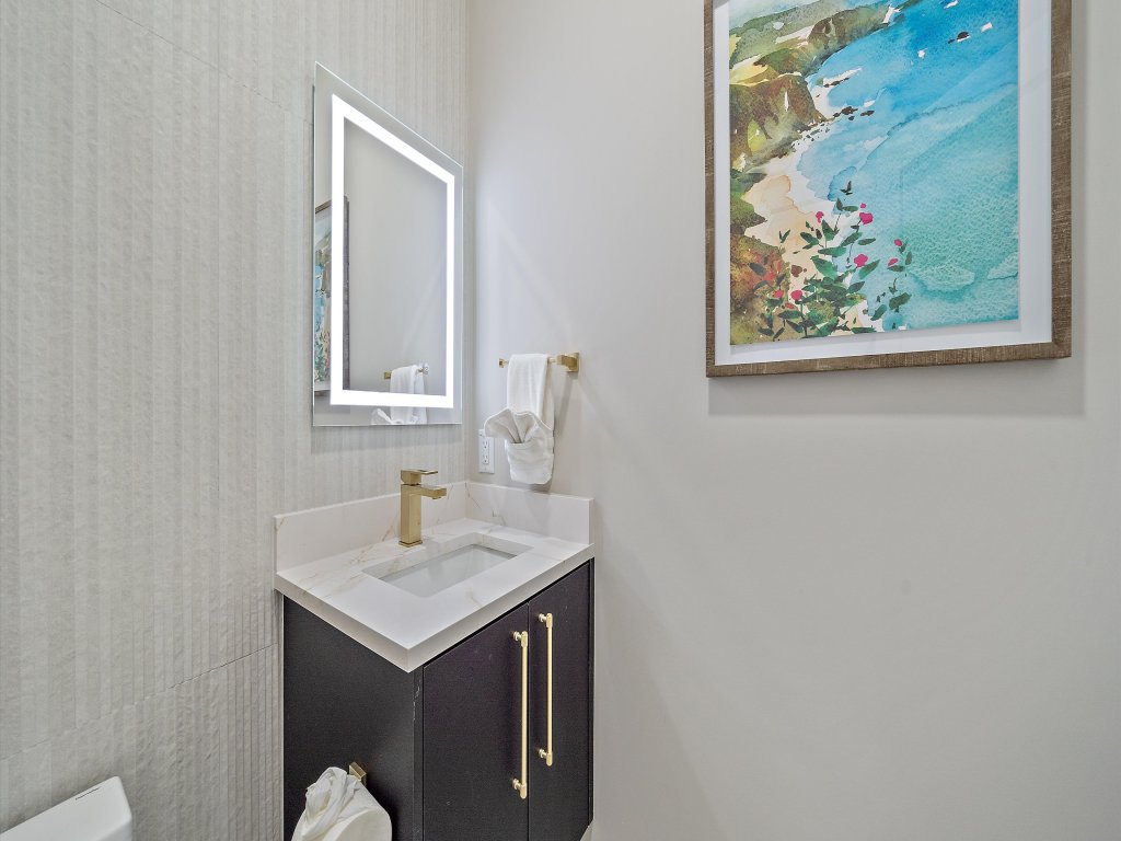 Uptown Oasis Vacation Rental in Sarasota - RedAwning