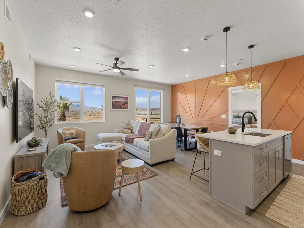 Chasing Sunsets Vacation Rental in St. George - RedAwning