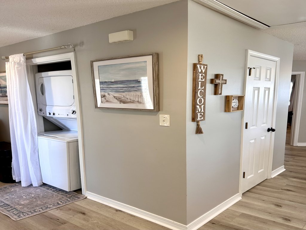 Sound Life Vacation Rental in Navarre - RedAwning