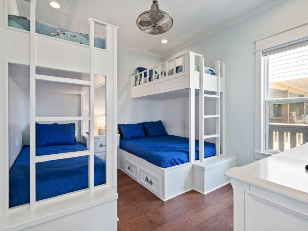 Sunset Bliss Vacation Rental in Texas - RedAwning