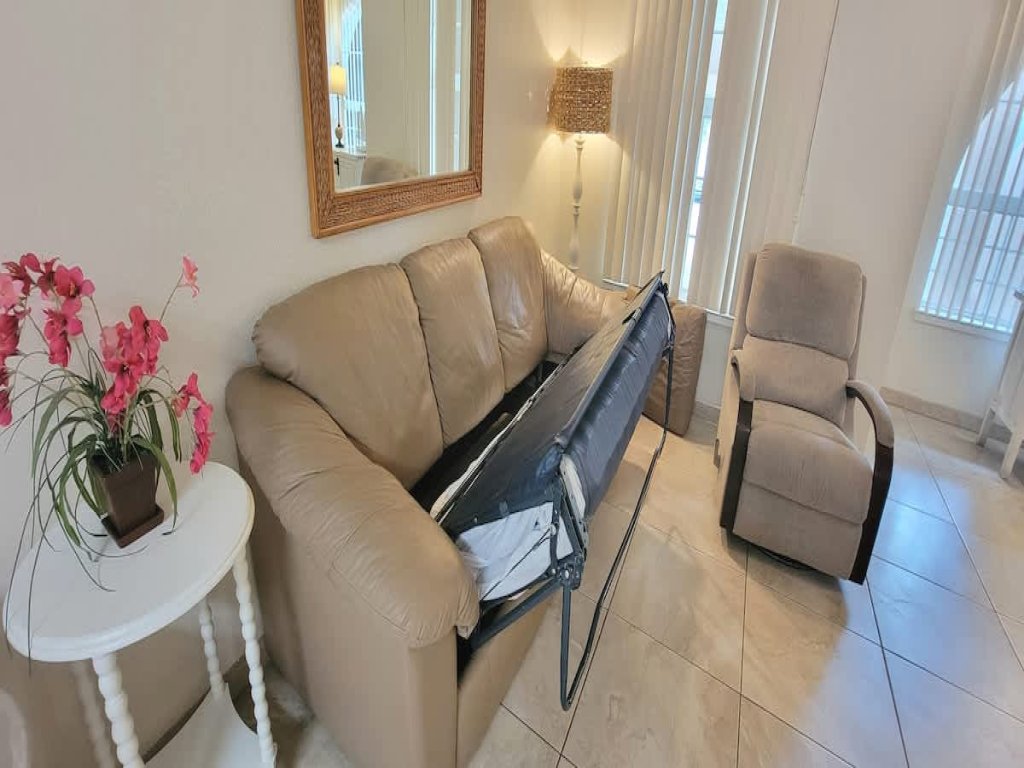 "1 Block to Beach "Pool" Up to 6 "Families Vacation Rental in South Padre Island - RedAwning