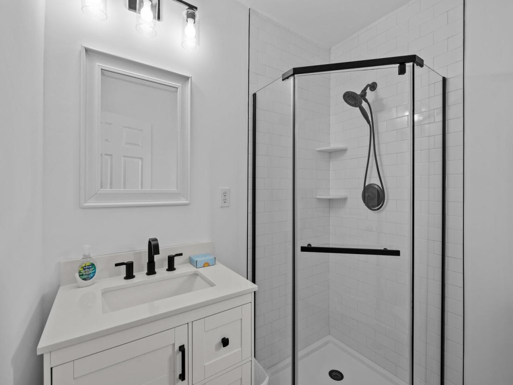 The Saltbox Vacation Rental in North Carolina - RedAwning