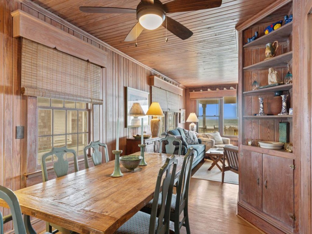 Sutton Cottage Vacation Rental in North Carolina - RedAwning