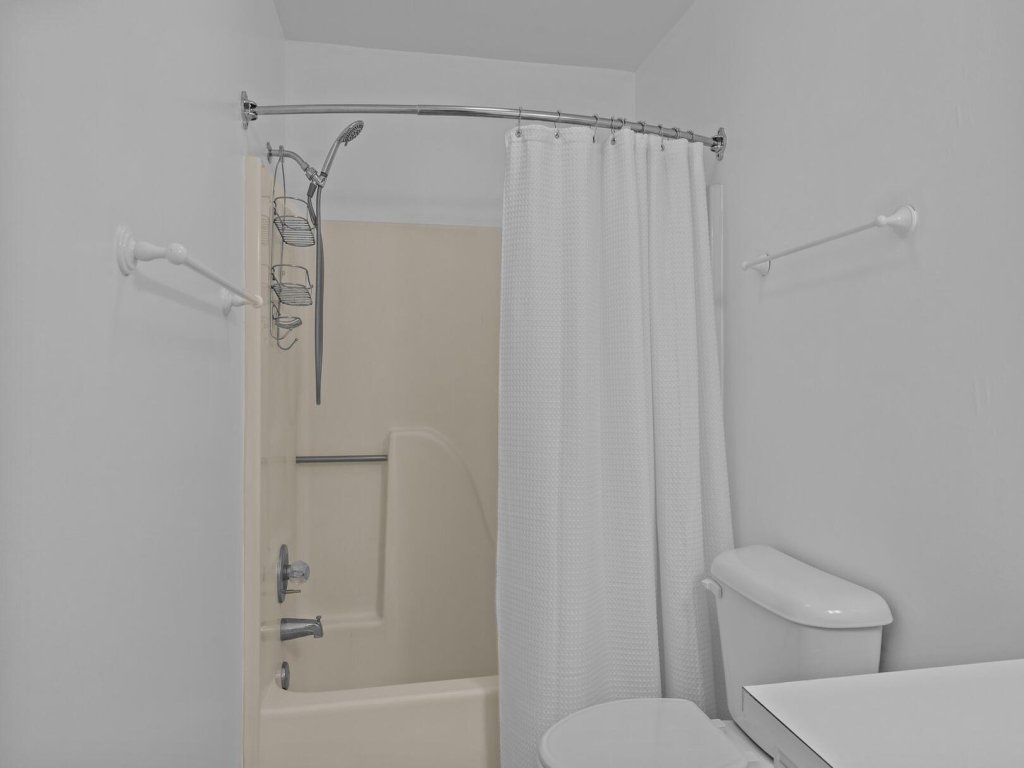 Highsmith Cottage Vacation Rental in North Carolina - RedAwning