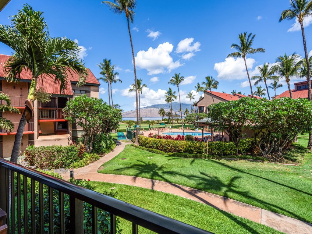 Luana Kai C203 Vacation Rental in Kihei - RedAwning