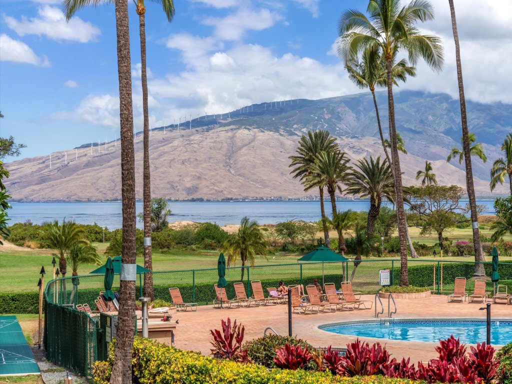 Luana Kai C203 Vacation Rental in Kihei - RedAwning