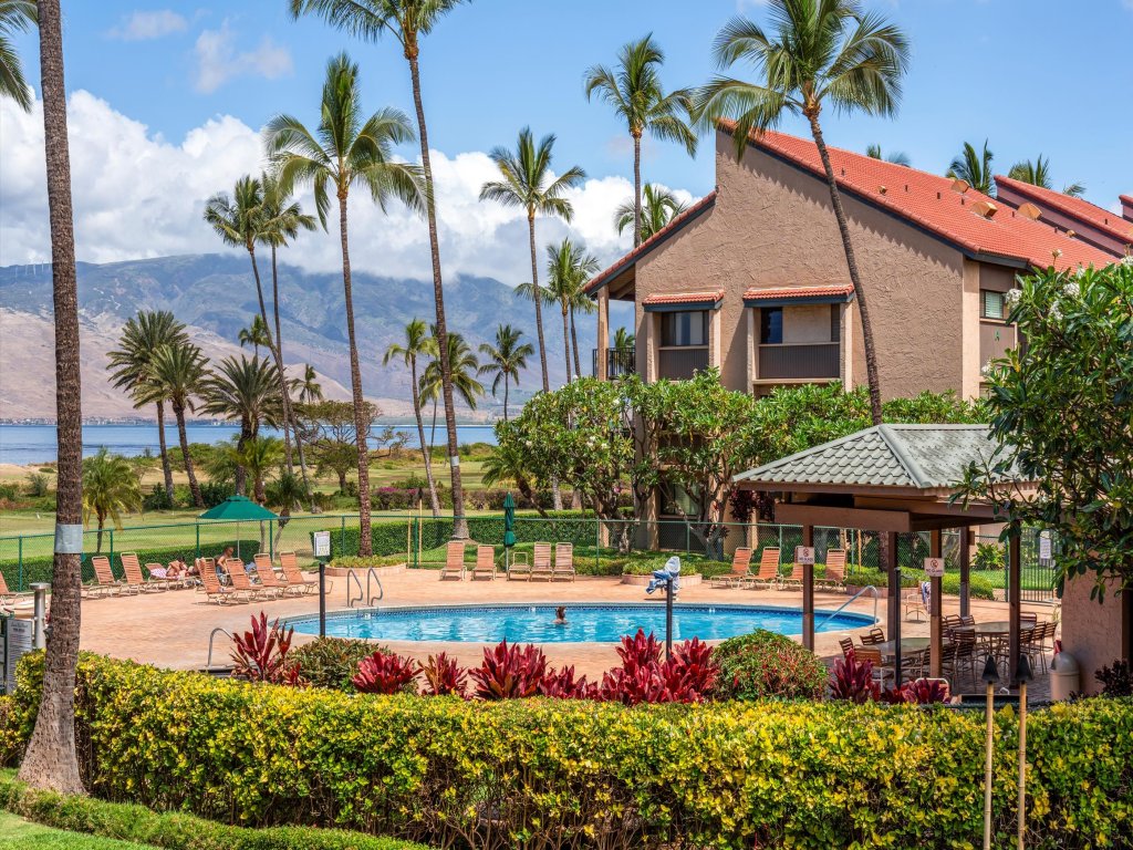Luana Kai C203 Vacation Rental in Kihei - RedAwning