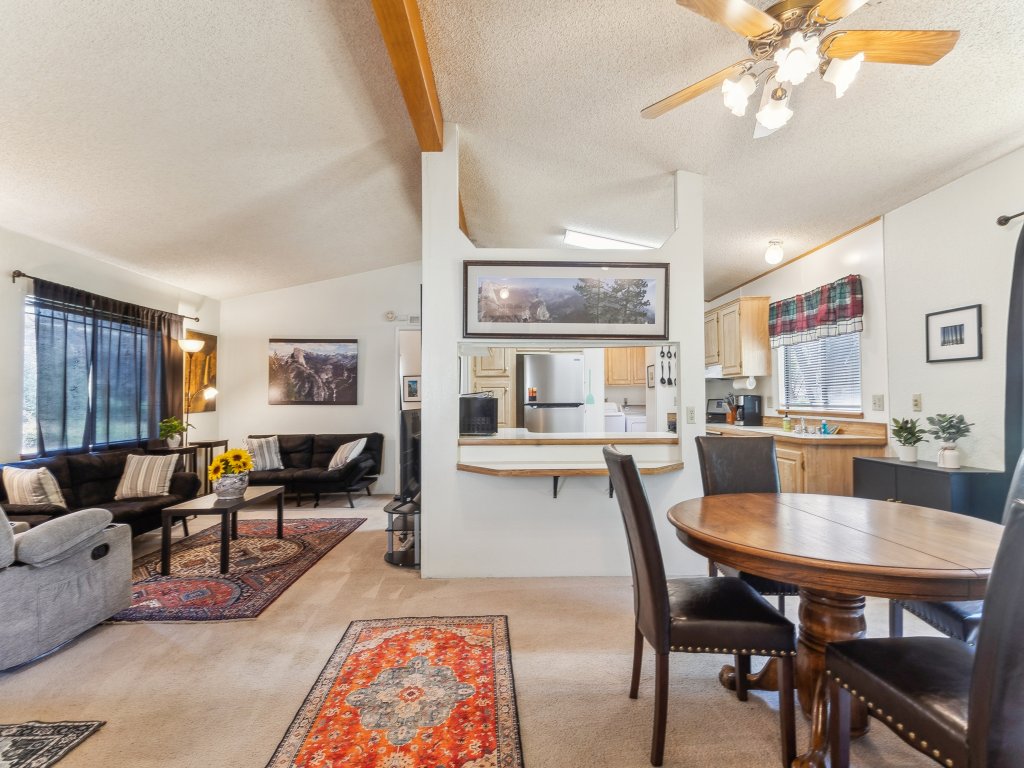 03-353  Lincoln Lodge Vacation Rental in California - RedAwning
