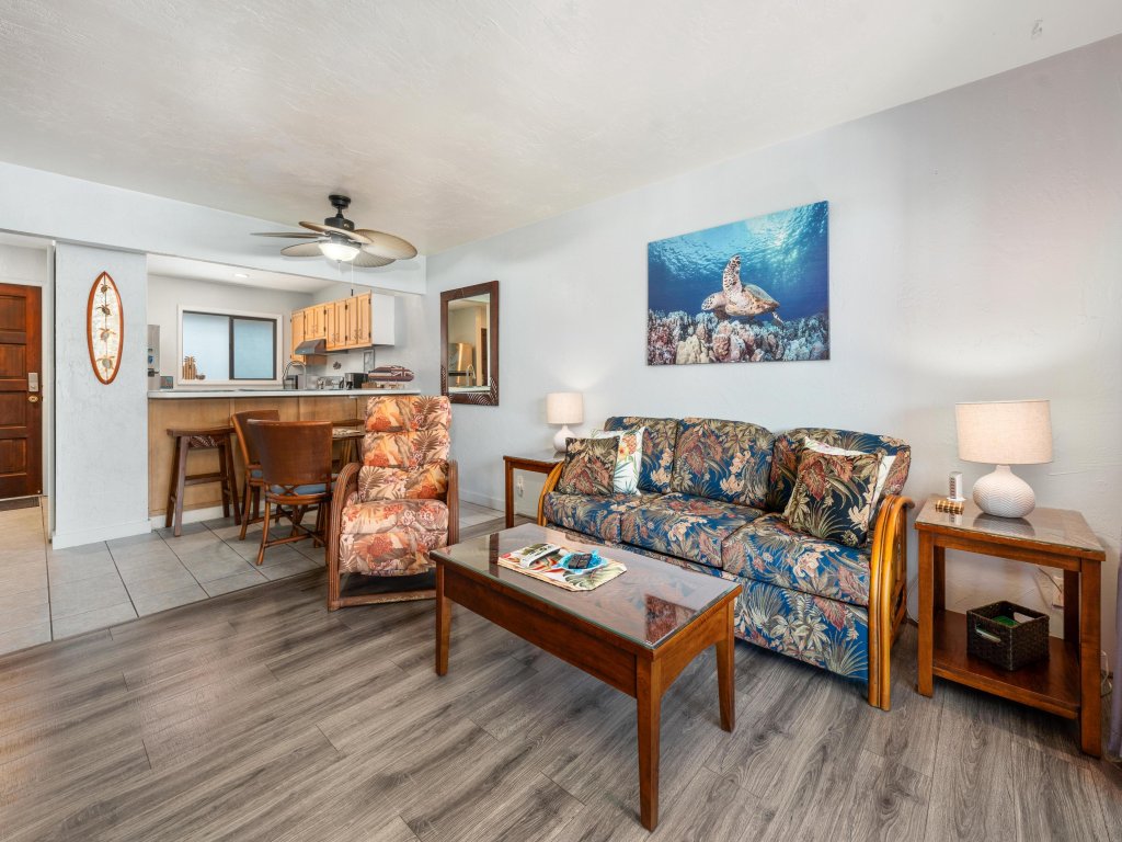 Big Island Royal Kahili A404 Vacation Rental in Kailua-Kona - RedAwning