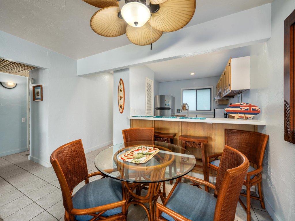 Big Island Royal Kahili A404 Vacation Rental in Kailua-Kona - RedAwning