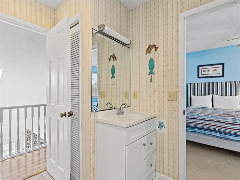 Seahorse Island / 446 OBW Vacation Rental in Holden Beach - RedAwning