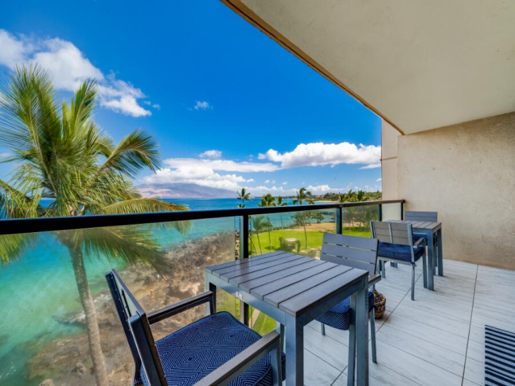 KIHEI SURFSIDE, #501 Vacation Rental in Hawaii - RedAwning