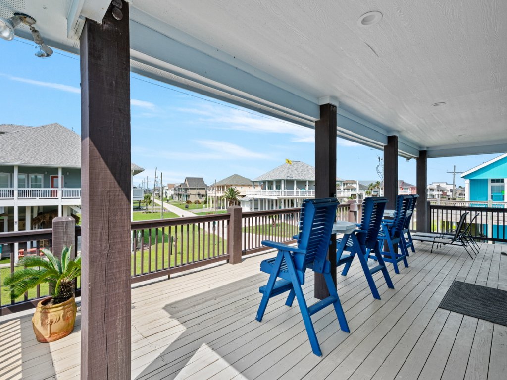 Outlaw's Inn Vacation Rental in Texas - RedAwning