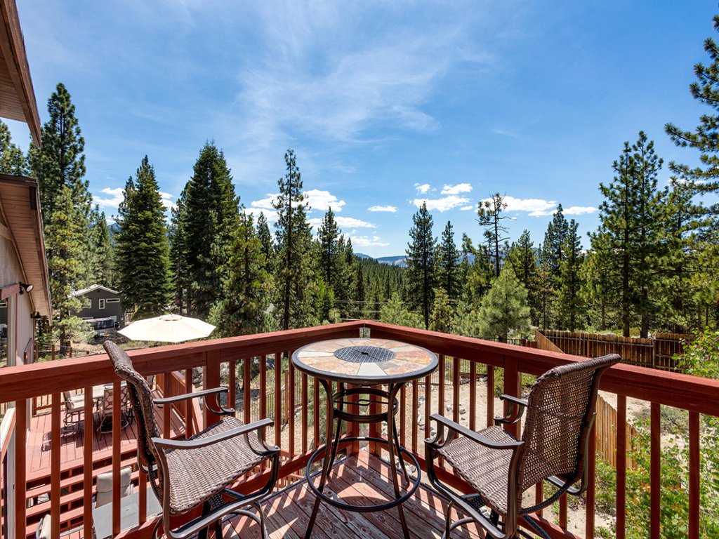 Cold Creek Lodge Vacation Rental in California - RedAwning