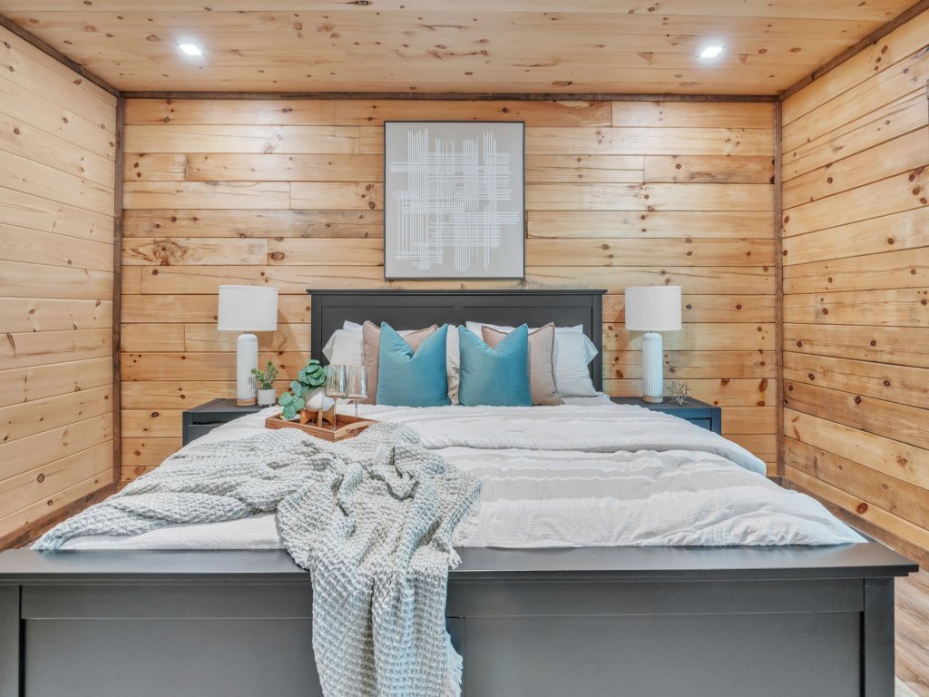 ER62 - Smoky Splash Getaway Vacation Rental in Pigeon Forge - RedAwning