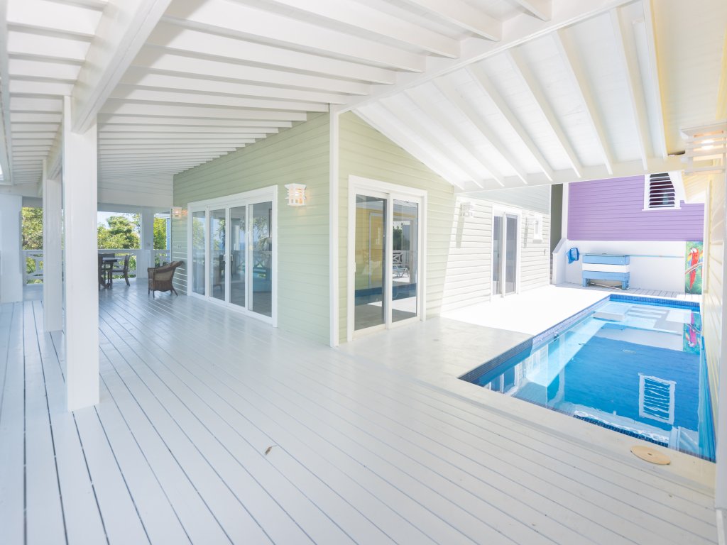 Casa Afortunada Vacation Rental - RedAwning