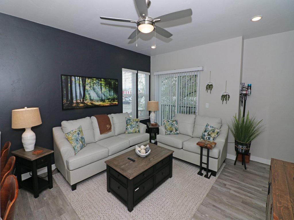 Modern Ascend Vacation Rental in Grand Junction - RedAwning