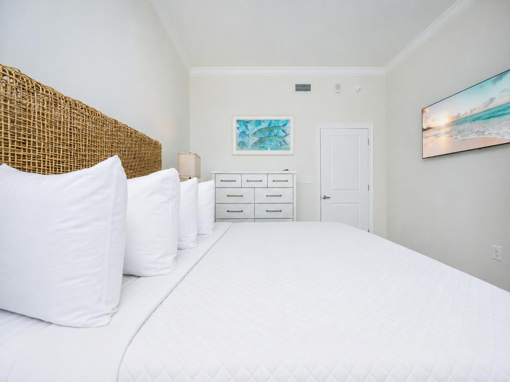 Phoenix Gulf Shores II 705 Vacation Rental in Gulf Shores - RedAwning