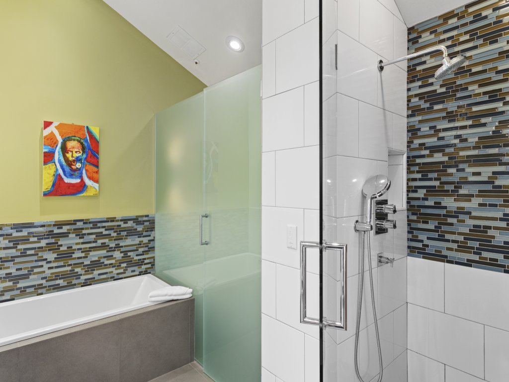 6977 Silver Lake Drive - 5 Bedroom Private Home with Hot Tub Vacation Rental in Park City - RedAwning