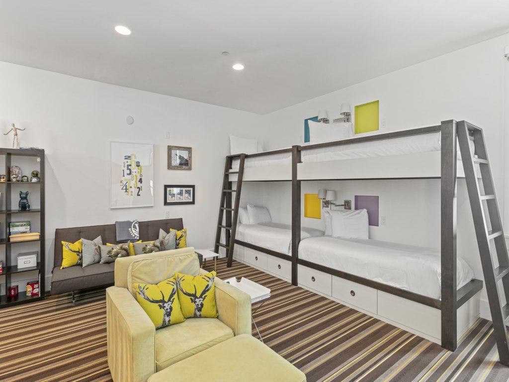 6977 Silver Lake Drive - 5 Bedroom Private Home with Hot Tub Vacation Rental in Park City - RedAwning