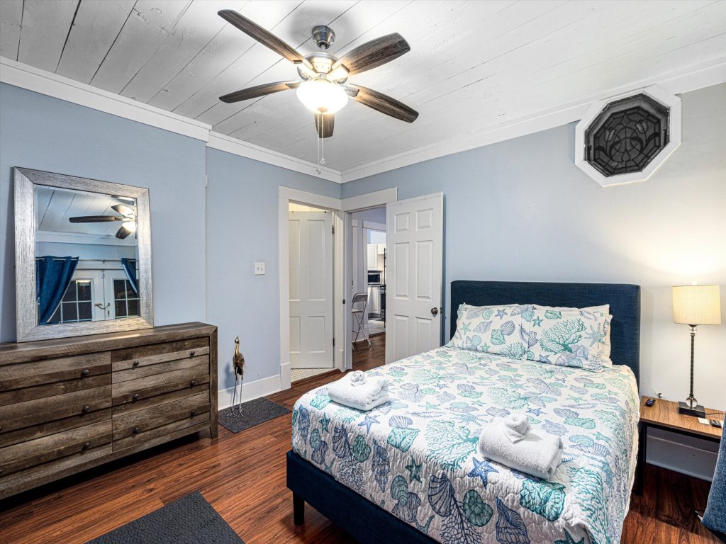 Seas the Breeze Vacation Rental in Galveston - RedAwning