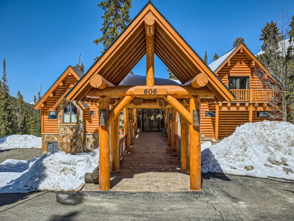Bridge to Solitude Vacation Rental in Breckenridge - RedAwning