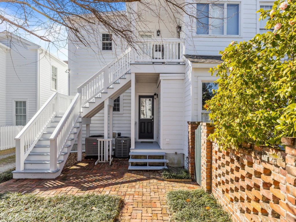 Condo on Front Vacation Rental in North Carolina - RedAwning