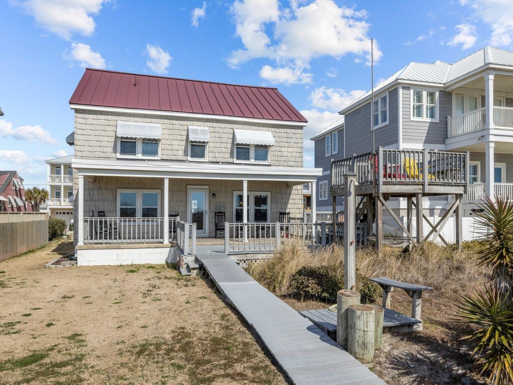 Pollock Cottage Vacation Rental in North Carolina - RedAwning
