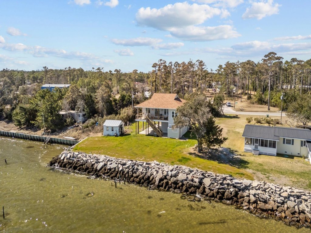 Banks' Haven Vacation Rental in North Carolina - RedAwning