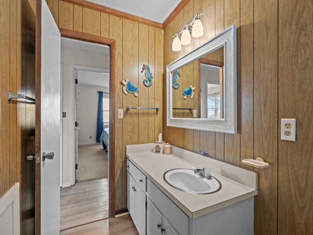 Bryant Cottage Vacation Rental in North Carolina - RedAwning