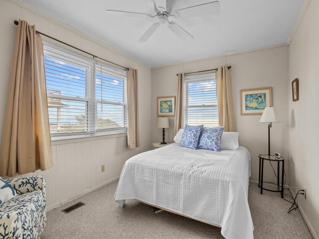 Bryant Cottage Vacation Rental in North Carolina - RedAwning