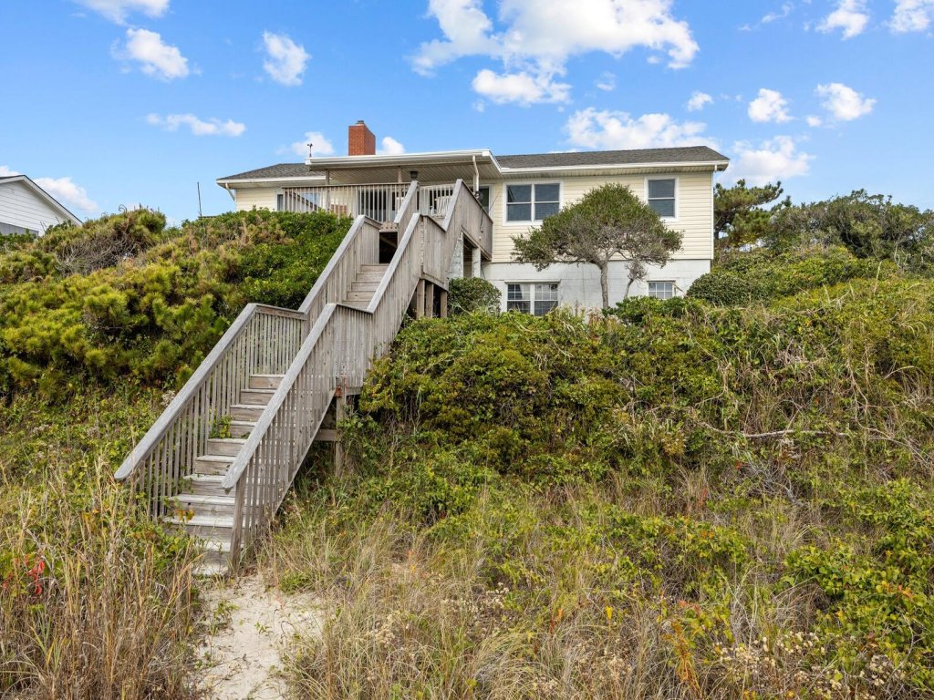 Bryant Cottage Vacation Rental in North Carolina - RedAwning