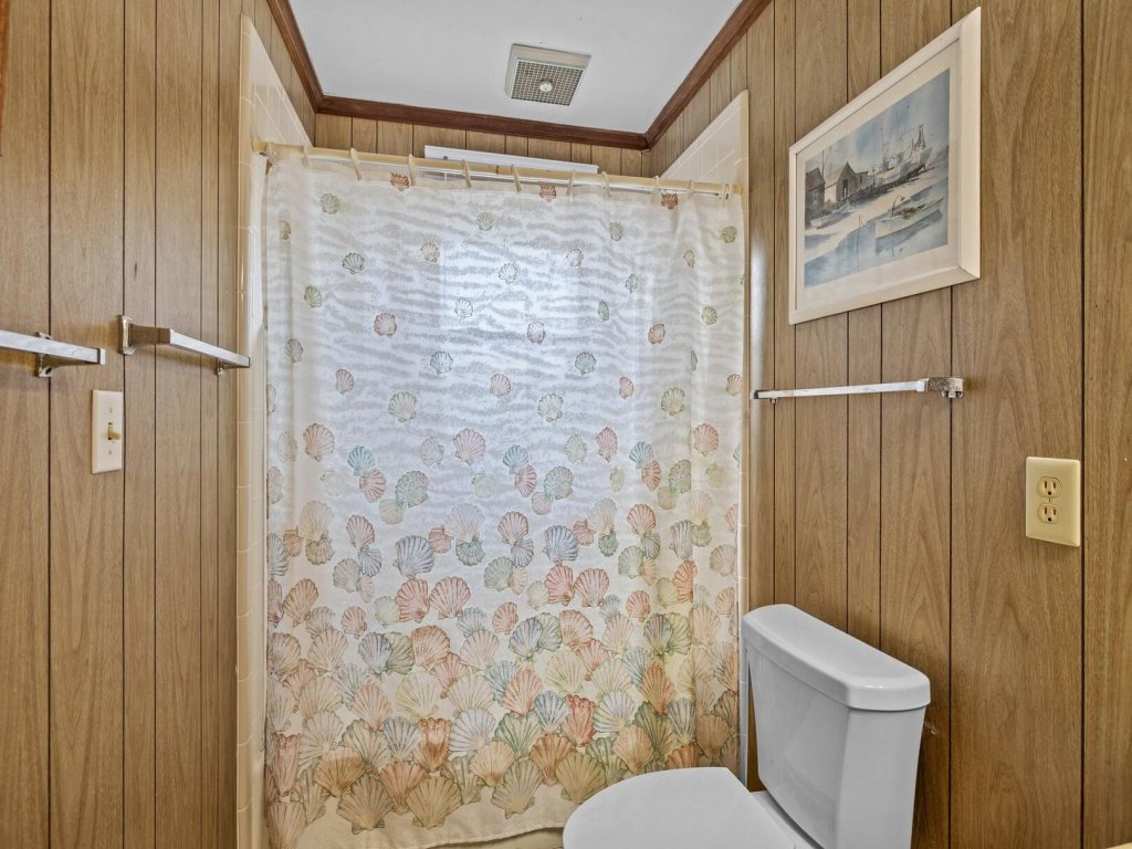 Bryant Cottage Vacation Rental in North Carolina - RedAwning