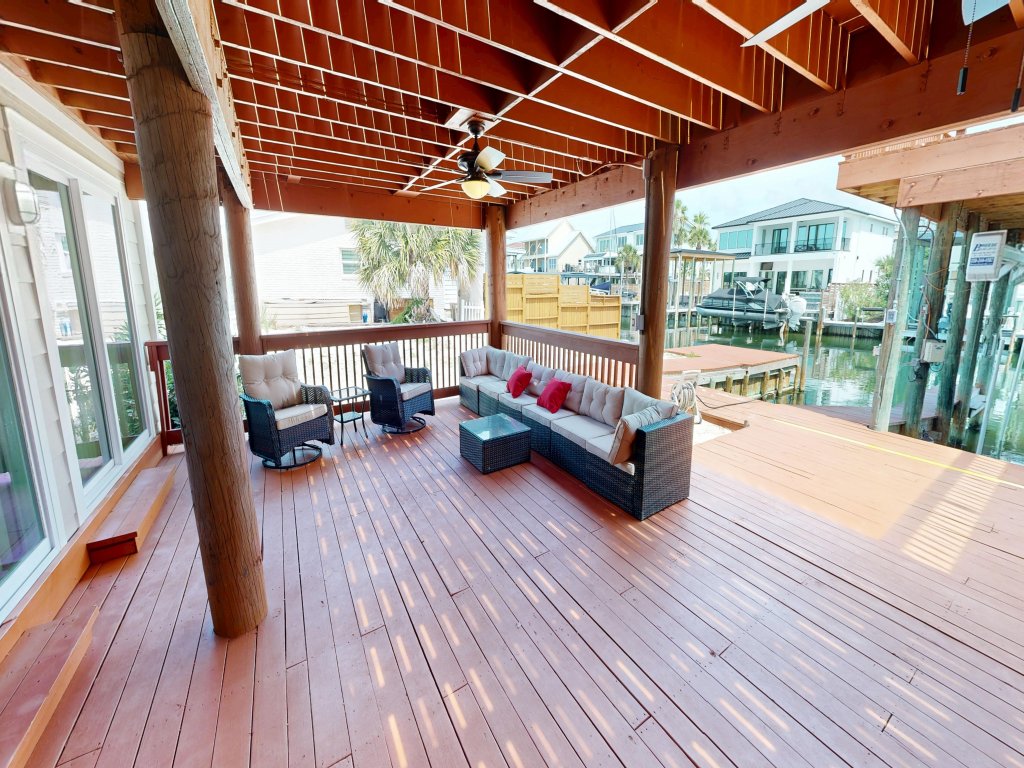 Canal Breeze Cottage Vacation Rental in Destin - RedAwning