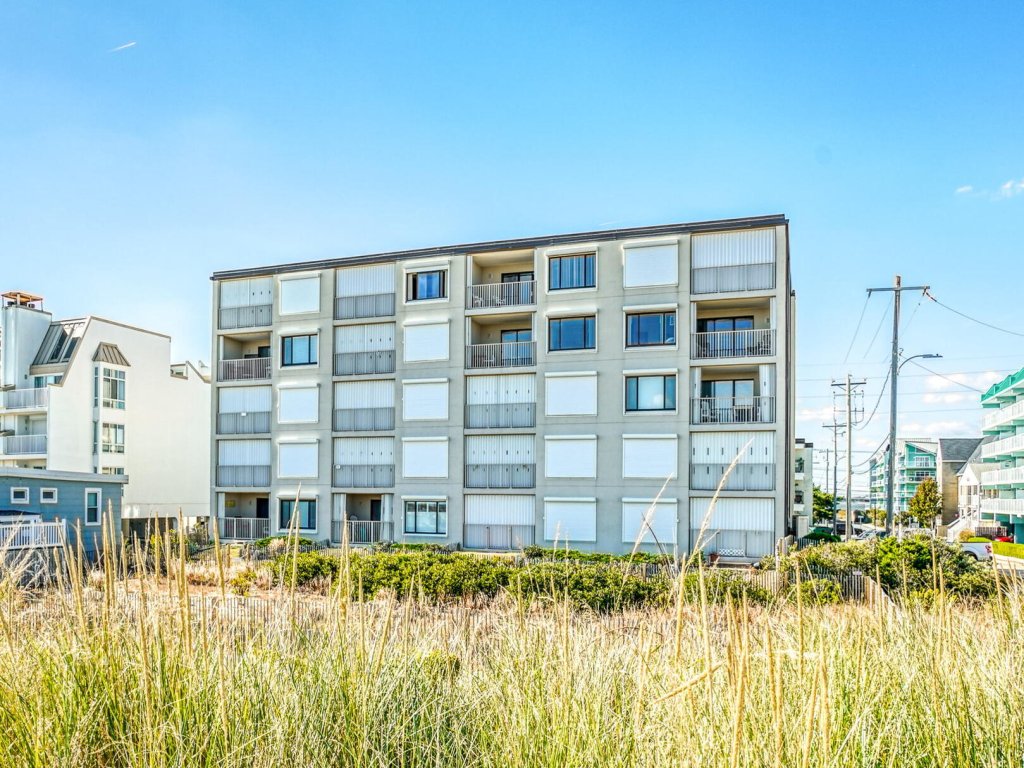 Even Keel 502 Vacation Rental in Ocean City - RedAwning