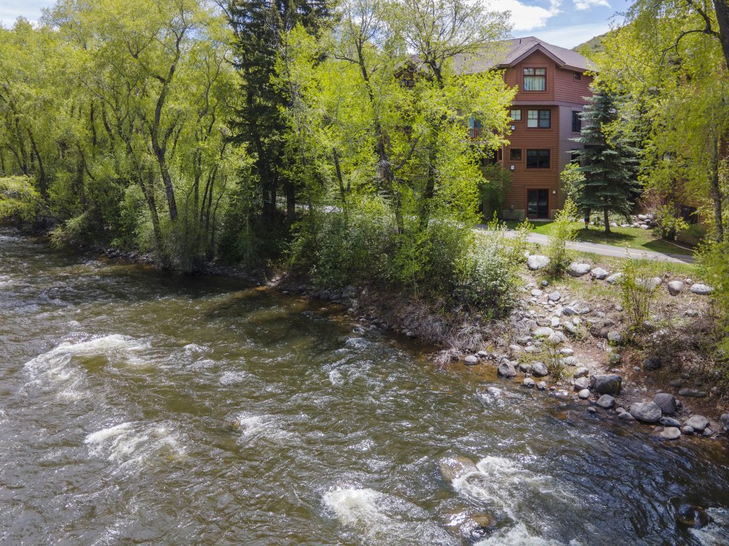 Brookside Townhome 103 Vacation Rental in Avon - RedAwning