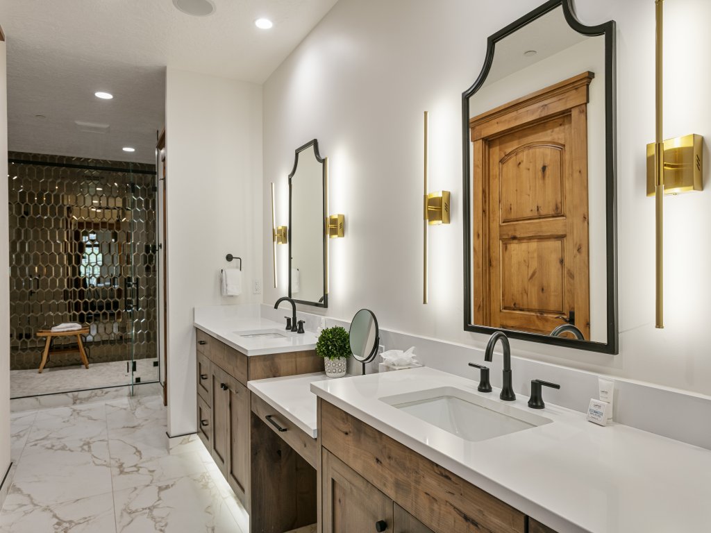 6565 Lookout Drive - Four Bedroom with Spa Vacation Rental in Park City - RedAwning