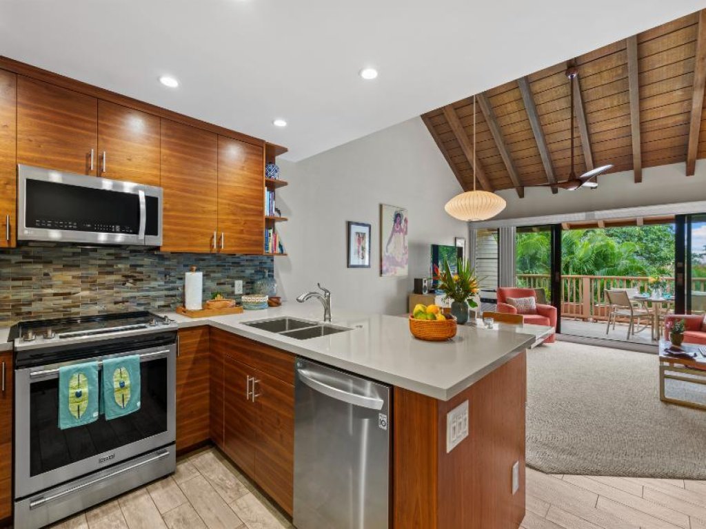 MAUI KAMAOLE, #C-203 Vacation Rental in Kihei - RedAwning