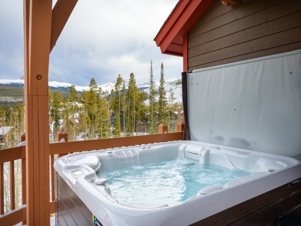 Cloudline Chalet Vacation Rental in Winter Park - RedAwning