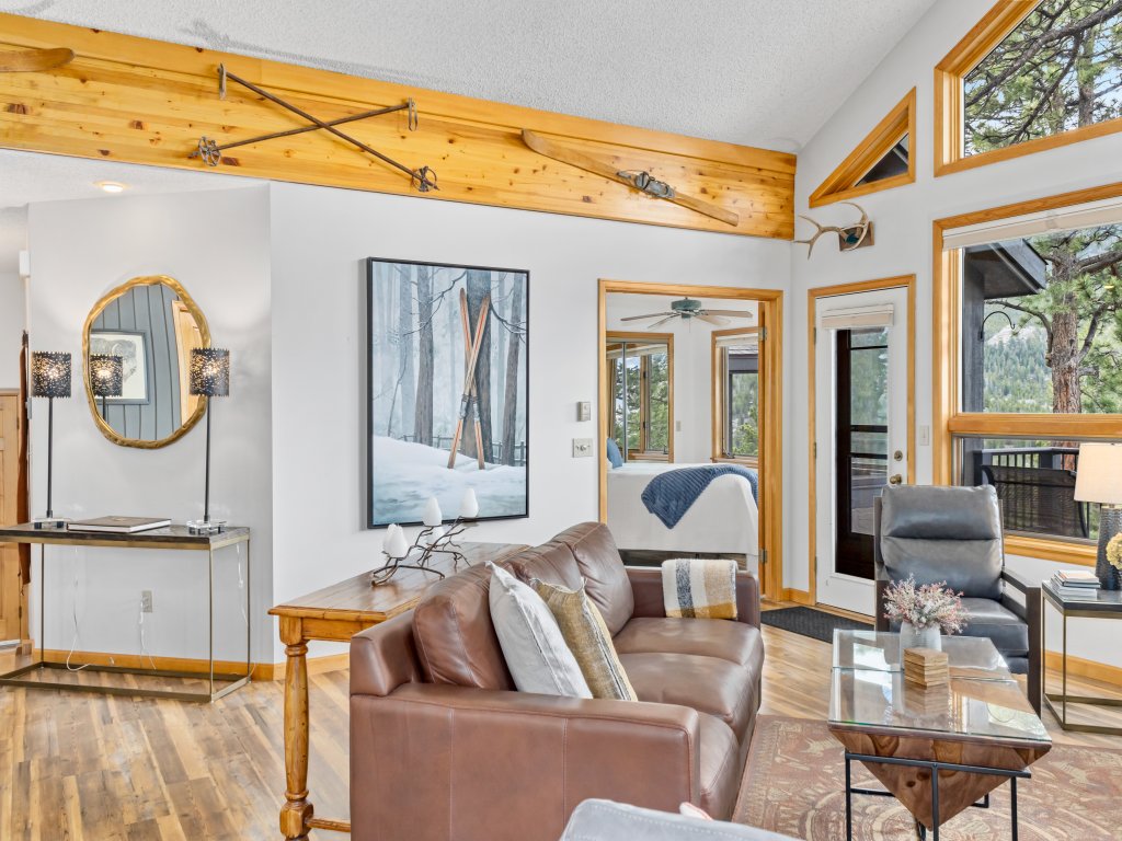 Montane Luxury Vacation Rental at Windcliff Vacation Rental in Estes Park - RedAwning