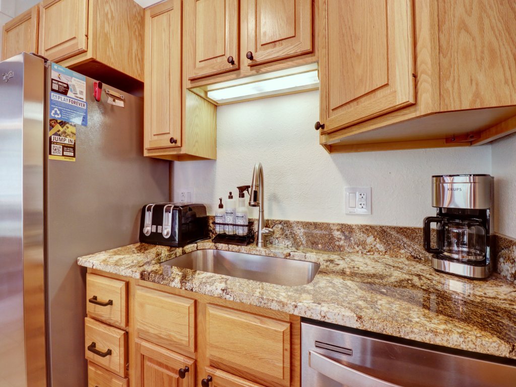 AN206 Anaconda Vacation Rental in Copper Mountain - RedAwning