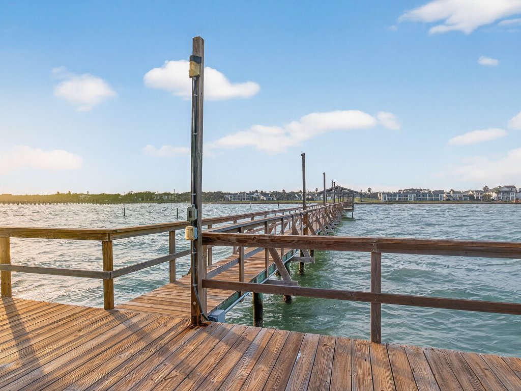 The Salty Seahorse RRYC 36 Vacation Rental in Rockport - RedAwning