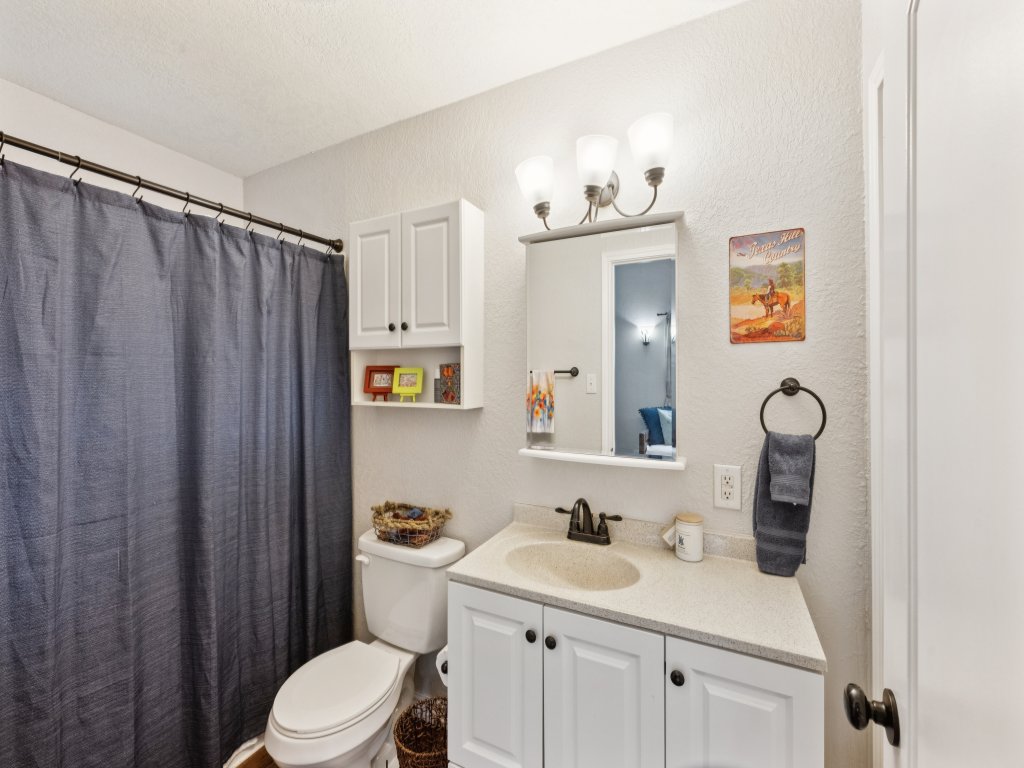 Hill Country Getaway Near San Marcos River Vacation Rental in Texas - RedAwning
