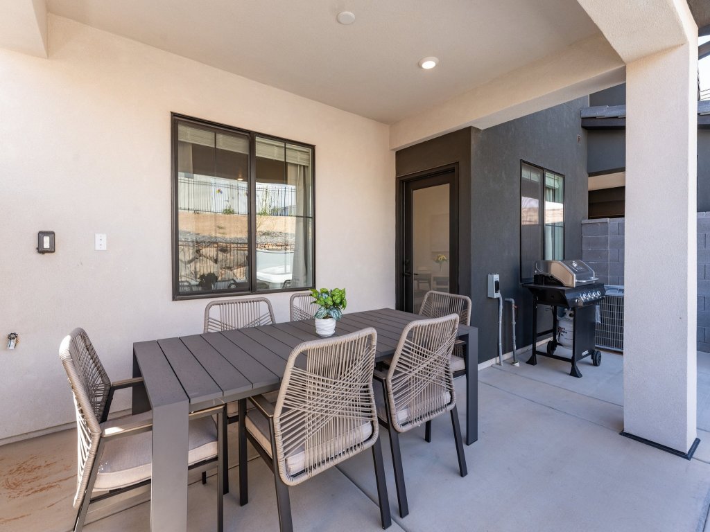 Long Valley Leisure Vacation Rental in Utah - RedAwning