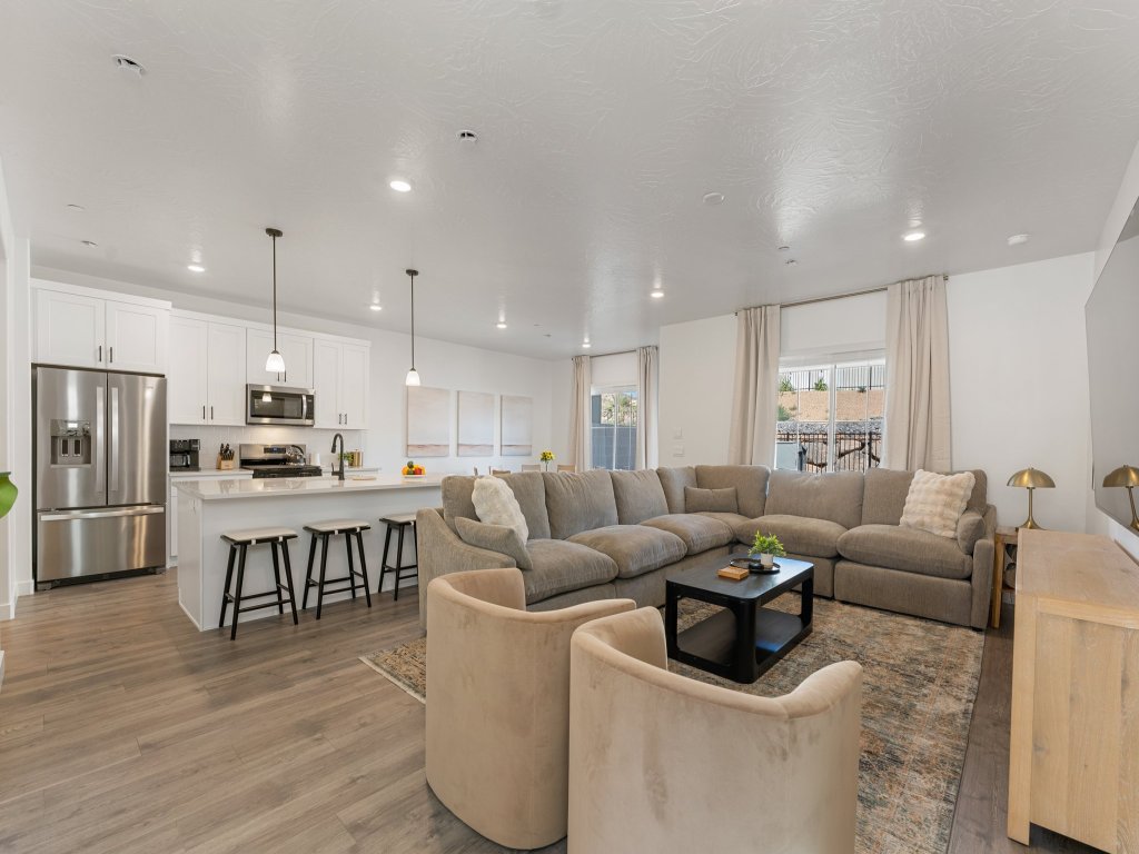 Long Valley Leisure Vacation Rental in Utah - RedAwning