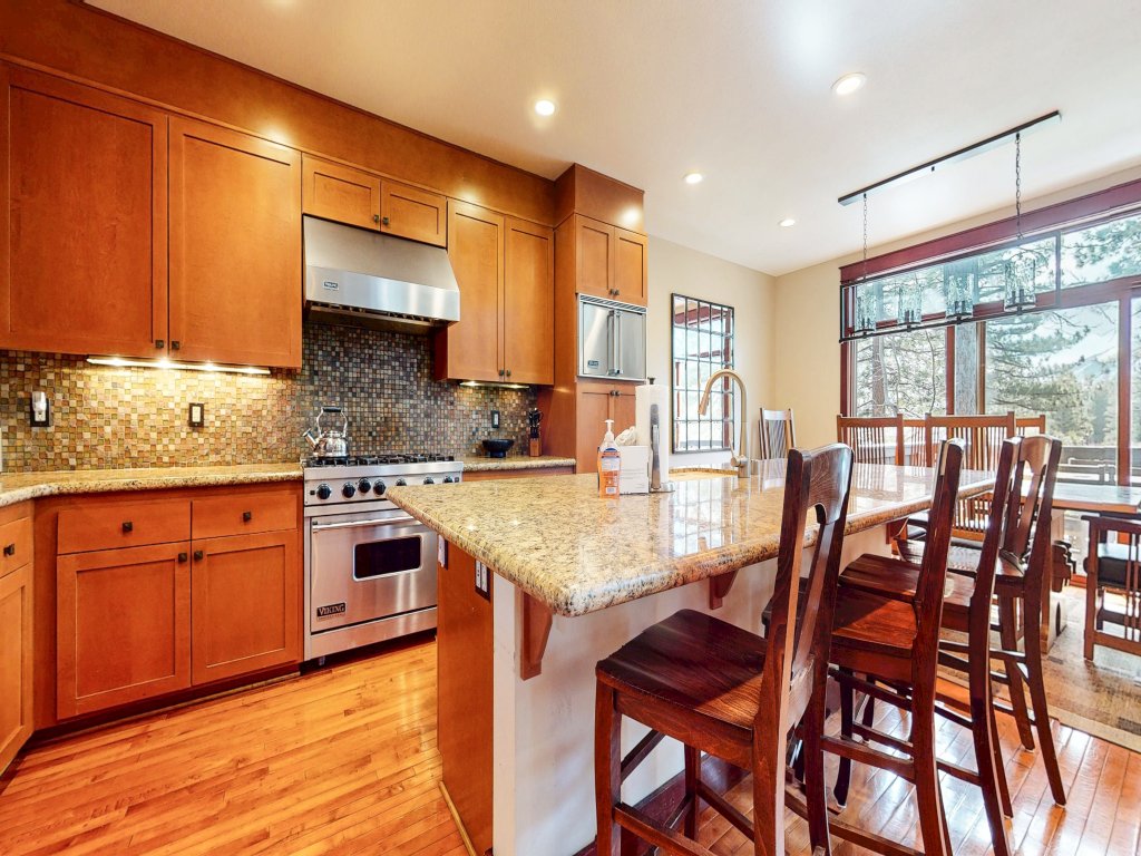 Timbers #2 Vacation Rental in Mammoth Lakes - RedAwning