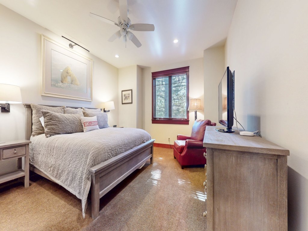 Timbers #2 Vacation Rental in Mammoth Lakes - RedAwning
