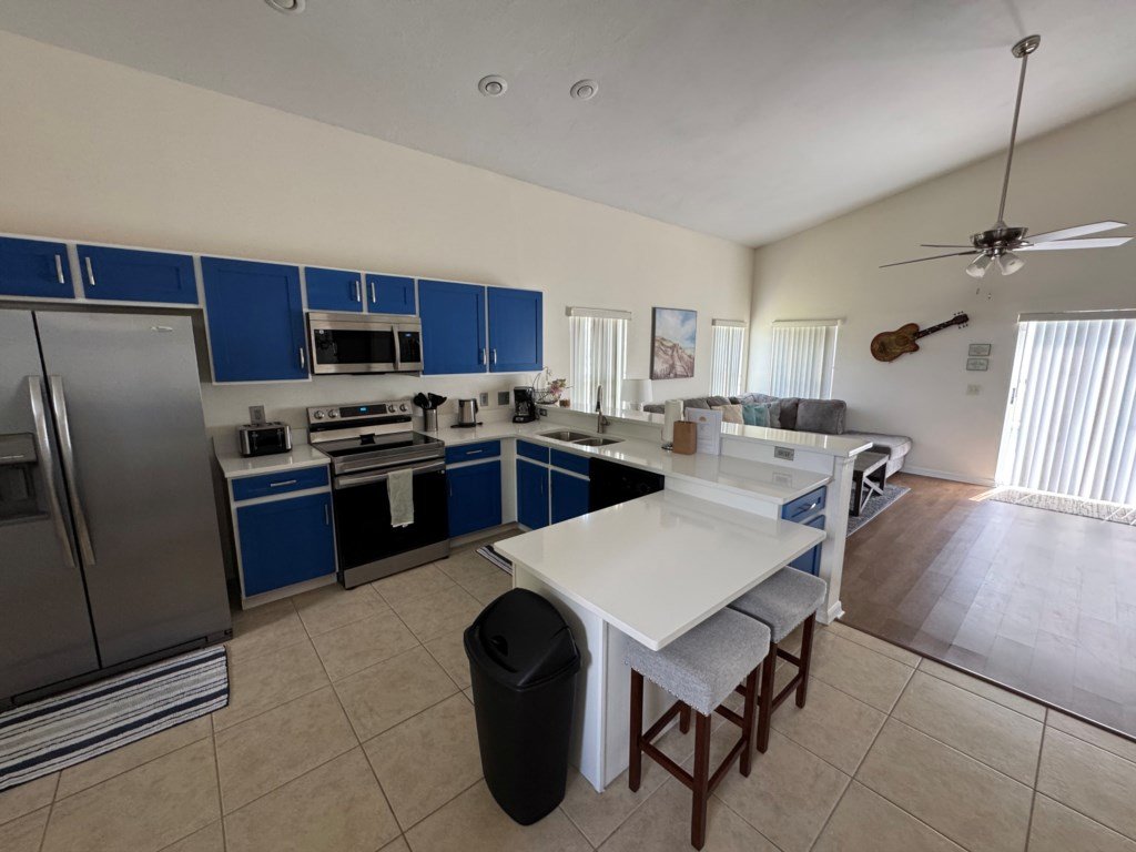 Lakeview Villa  Vacation Rental in Davenport - RedAwning